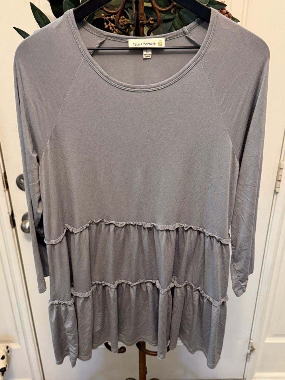 Fate & Fortune Tiered Ruffle Soft Jersey Knit Babydoll Style Top L